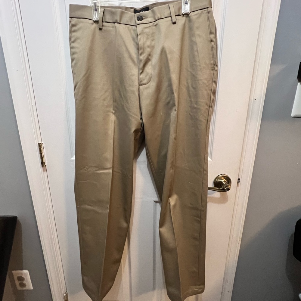 Men’s dress pants Khaki 34/30 straight fit